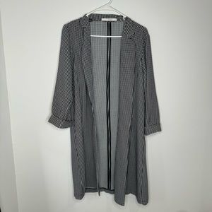 Have Women’s Square Printed Black/White Long Sleeve Jacket Size Large